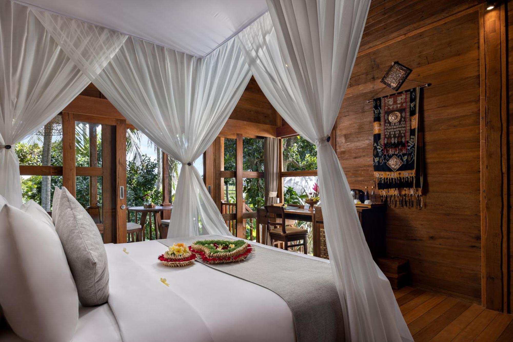 Lodge Berlima Wooden By Pramana