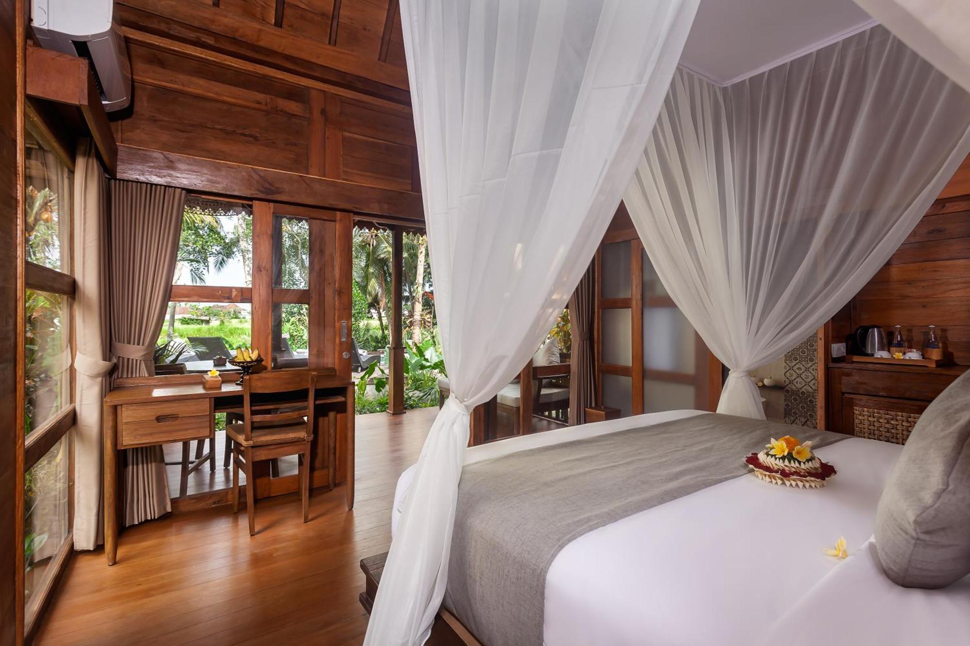 Lodge Berlima Wooden By Pramana